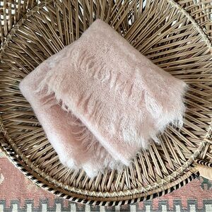 Vintage Mohair Glen Cree Soft Pink Fringed Scarf